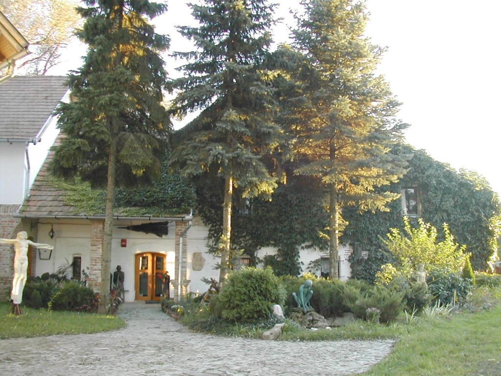 Malom Tanya Panzio Hotell Zalacséb Exteriör bild