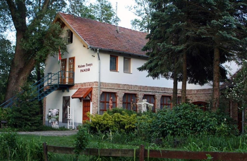 Malom Tanya Panzio Hotell Zalacséb Exteriör bild